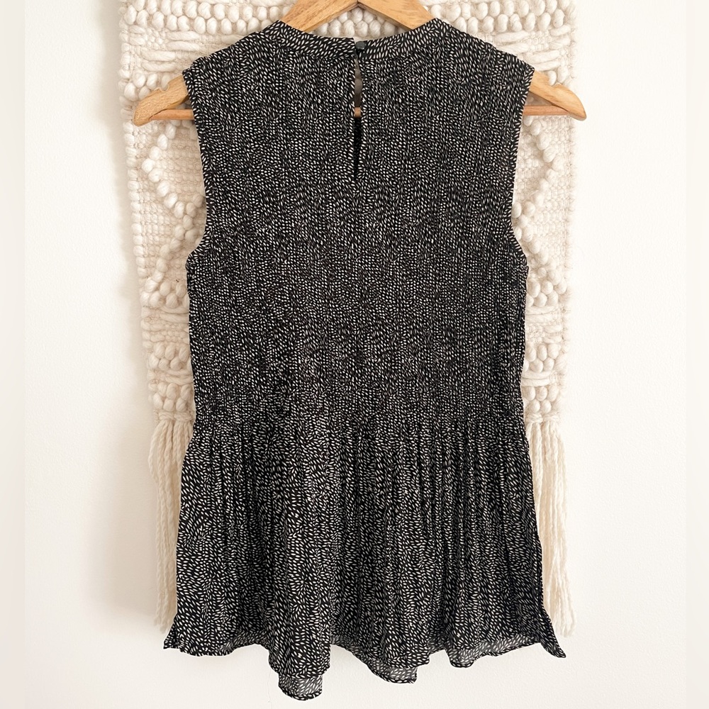 Adrianna Papell Pleated Sleeveless Tank Black Camel Leaf NWT - Picture 2 of 9